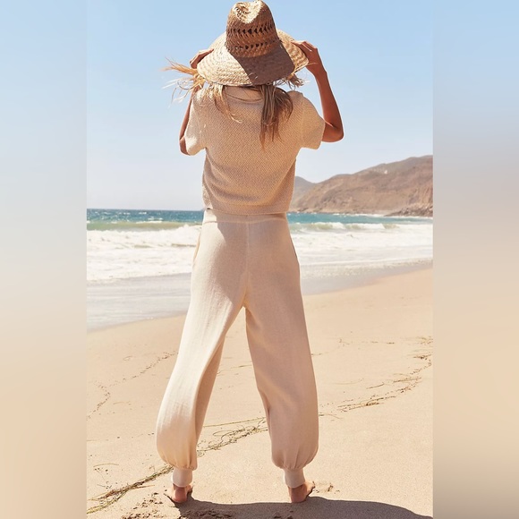 ✨sold✨FP BEACH Nolan Sweater Set in Conch - Picture 2 of 7